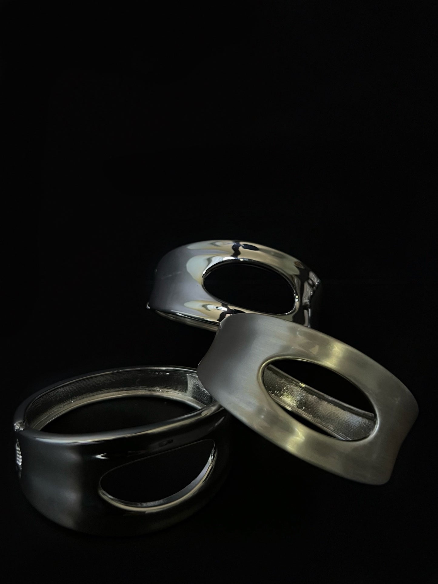 “OVATE” CUFF